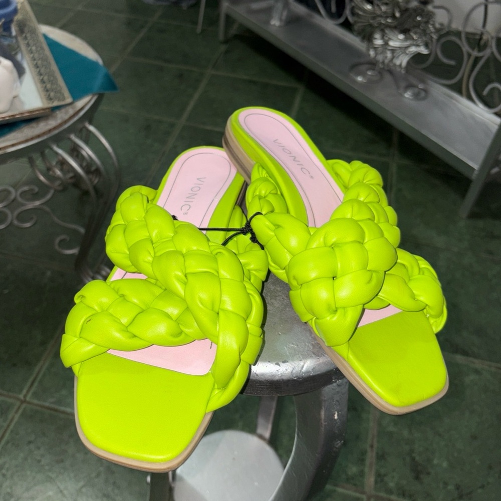 Vionic Women's Bright Green Braided Sandals